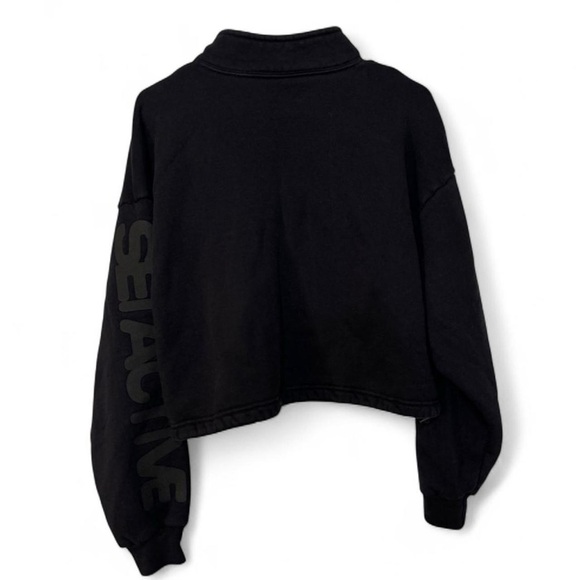 Set Active Cropped Half Zip Sweatshirt in Black Onyx - Picture 4 of 7